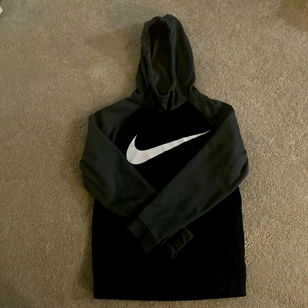Nike hooded sweatshirt Men’s small.